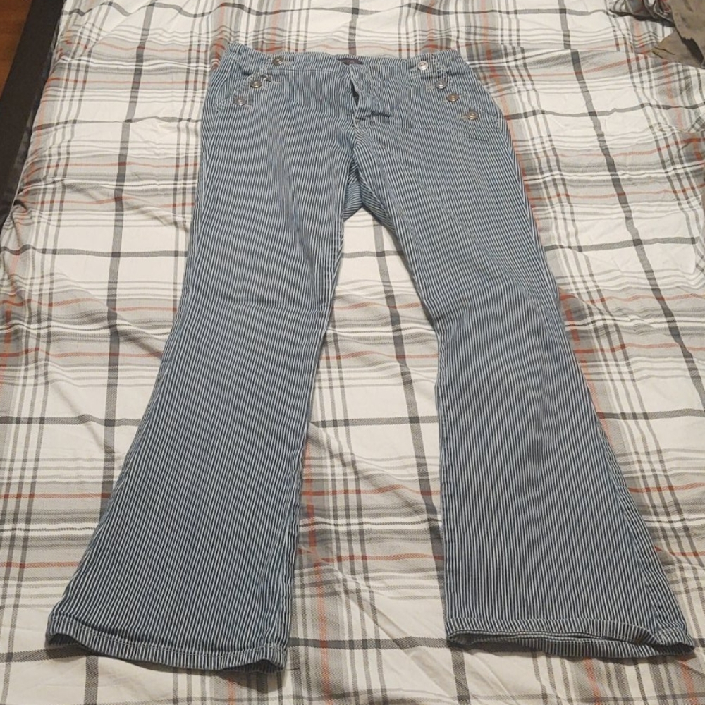 Adorable conductor jeans